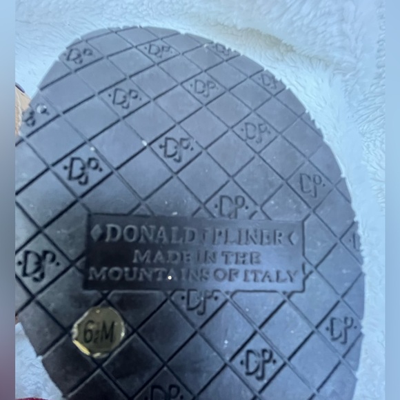 Donald J Pliner wedge sandals 6 1/2 - Picture 7 of 12